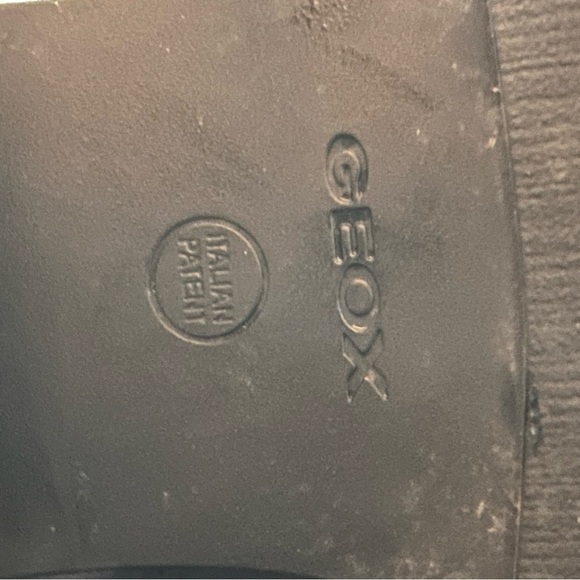 Geox ladies leather booties **these are black*** - Picture 5 of 6